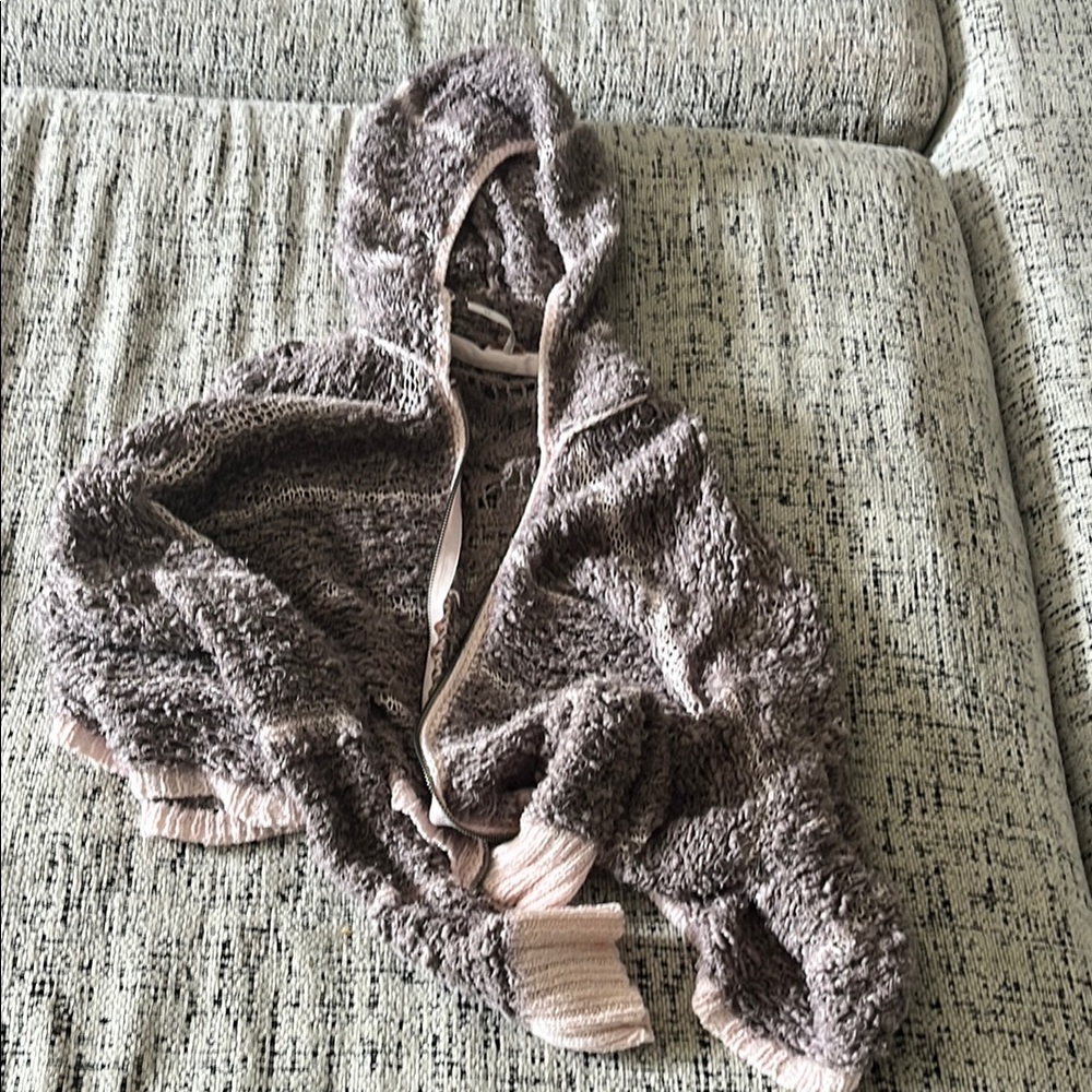 Free People Textured Knit Cardigan in Gray and Cream perfect for summer